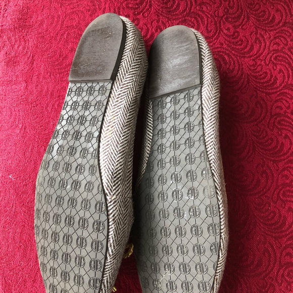 Like New Tweed Flats with Gold - Made in Brazil- Lilly Pulitzer - Size 10M - Picture 5 of 5